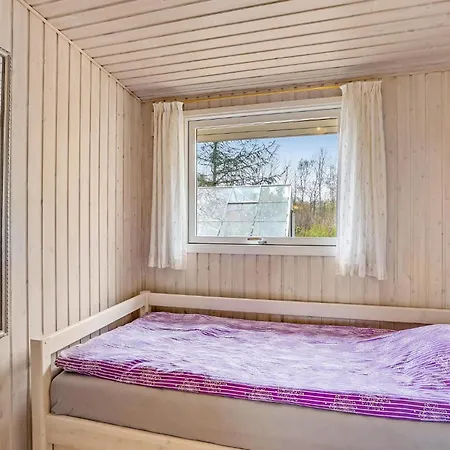 4 Bedroom Gorgeous In Feriehus