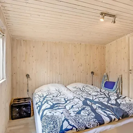 Feriehus 4 Bedroom Gorgeous In