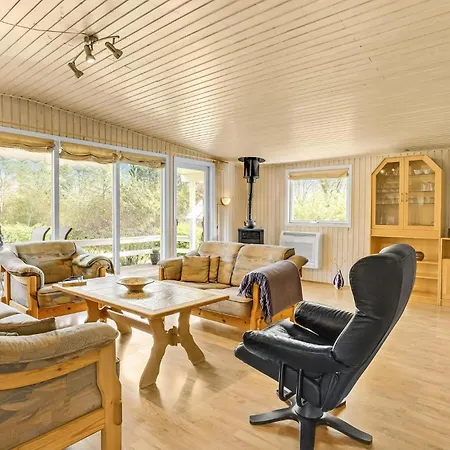 Feriehus 4 Bedroom Gorgeous In *